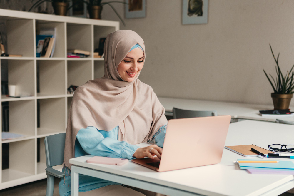 تجربة المستخدم الأمثل في المنصات التعليمية العربية نحو تعلم أسهل وأكثر فاعلية-2